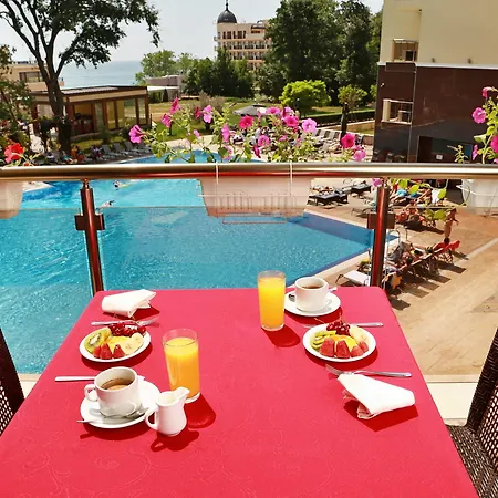 3- In Golden Line * Goudstrand