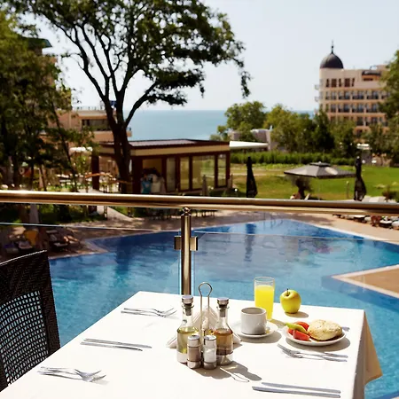 3- In Golden Line Goudstrand