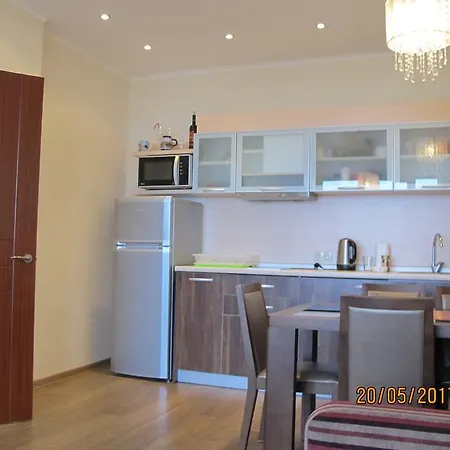 3- In Golden Line * Goudstrand