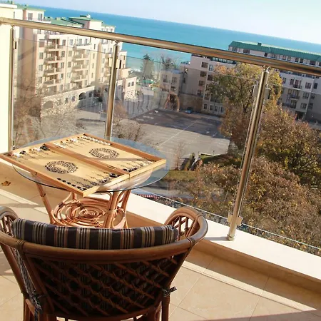 3- In Golden Line Goudstrand