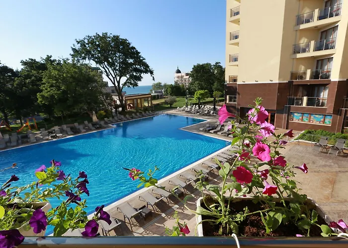 3- In Golden Line * Golden Sands