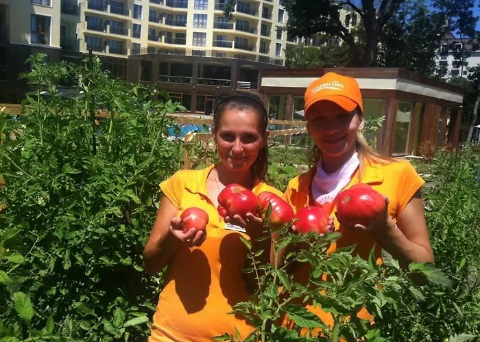 3- In Golden Line Lägenhet