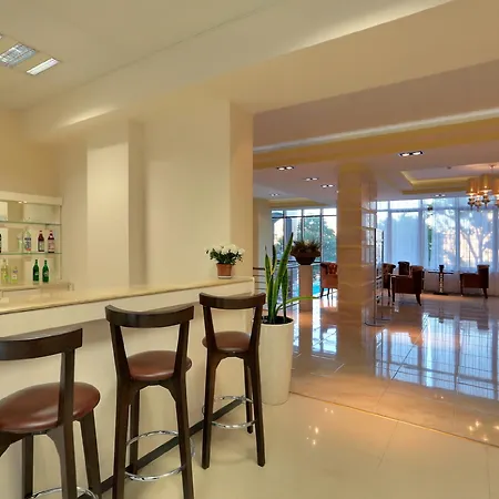 3- In Golden Line Golden Sands