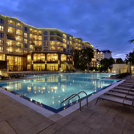 3- In Golden Line Apartment *